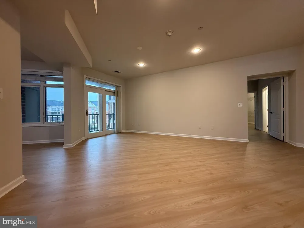 407 CARSON TERRACE Huntingdon Valley, PA 19006