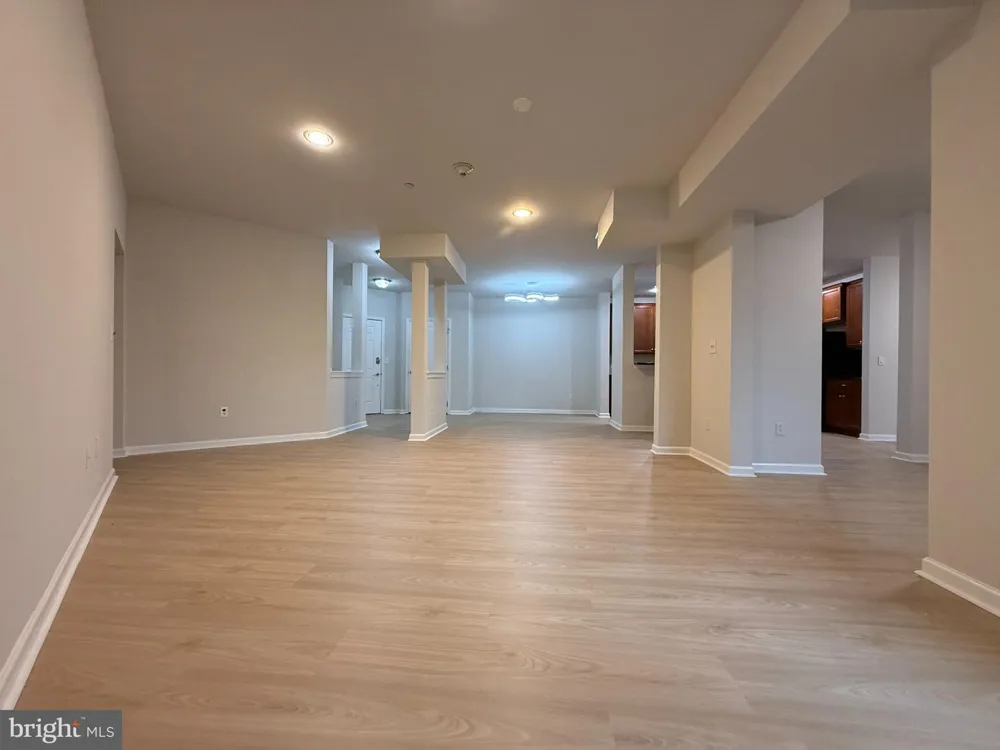 407 CARSON TERRACE Huntingdon Valley, PA 19006