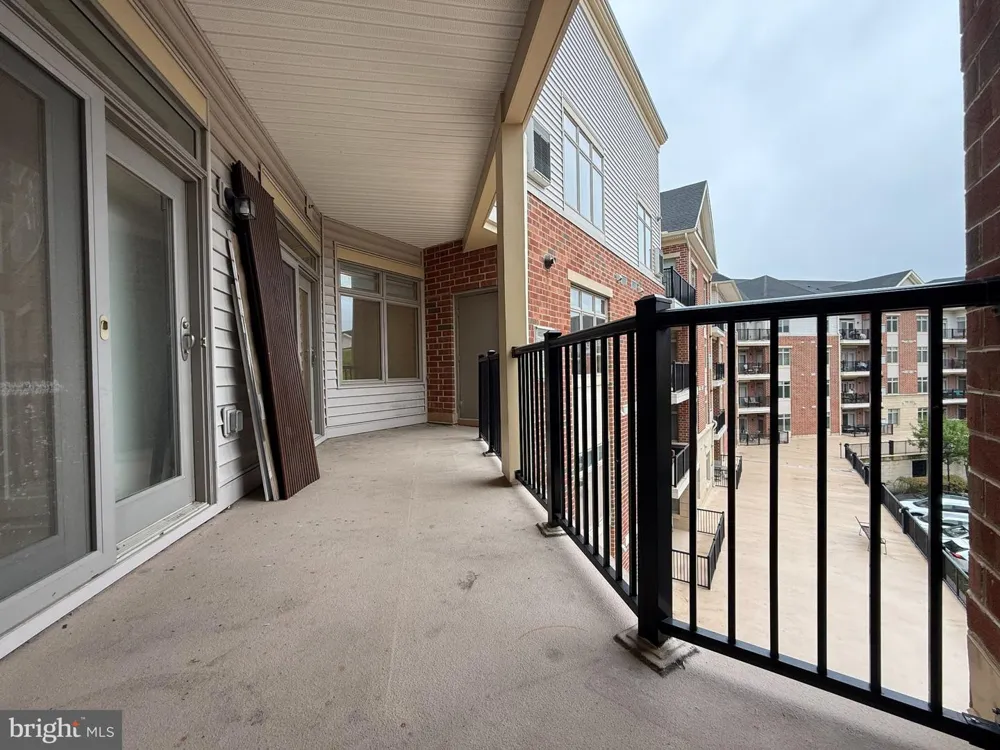 407 CARSON TERRACE Huntingdon Valley, PA 19006