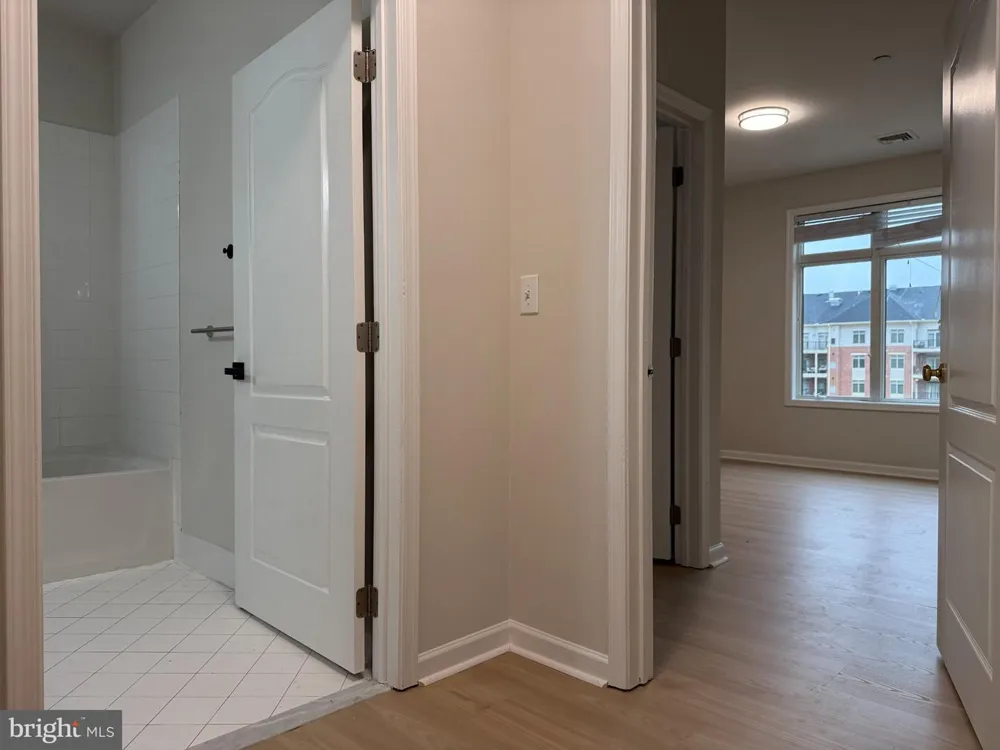 407 CARSON TERRACE Huntingdon Valley, PA 19006