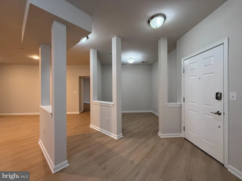 407 CARSON TERRACE Huntingdon Valley, PA 19006