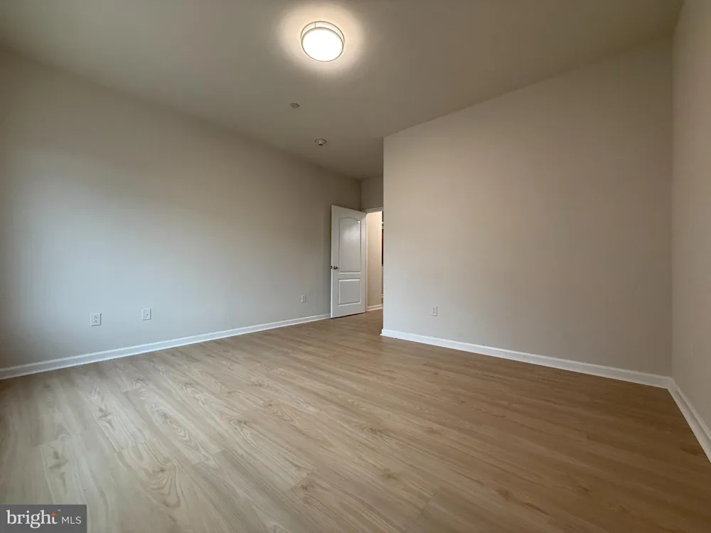 407 CARSON TERRACE Huntingdon Valley, PA 19006