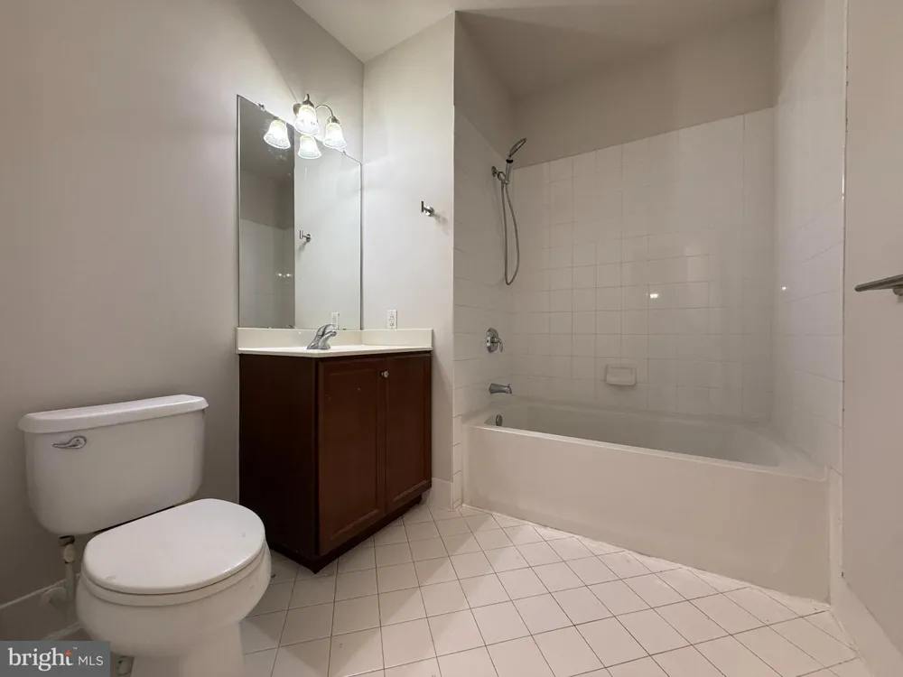 407 CARSON TERRACE Huntingdon Valley, PA 19006