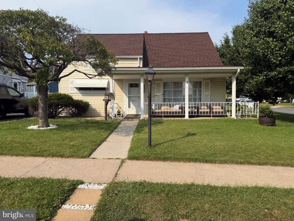 801 APACHE LANE Temple, PA 19560