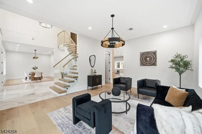 470 White Oak Ridge Rd Millburn, NJ 07078