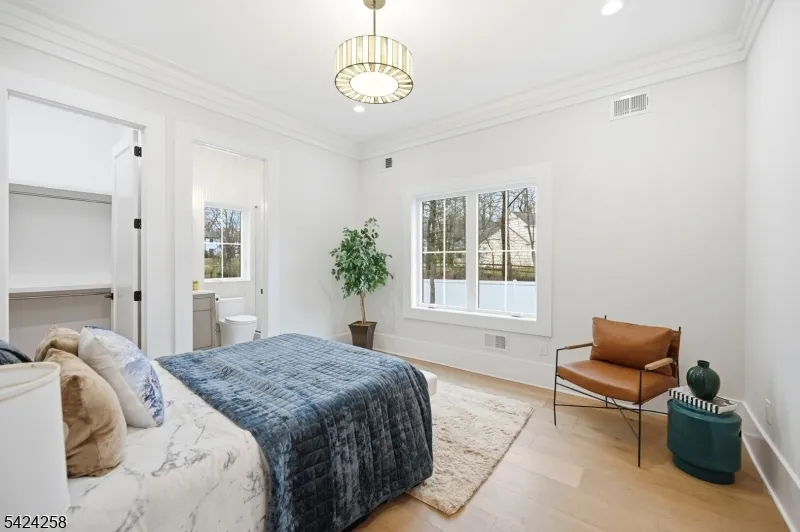 470 White Oak Ridge Rd Millburn, NJ 07078