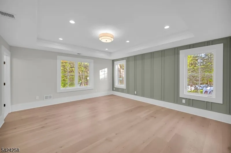 470 White Oak Ridge Rd Millburn, NJ 07078