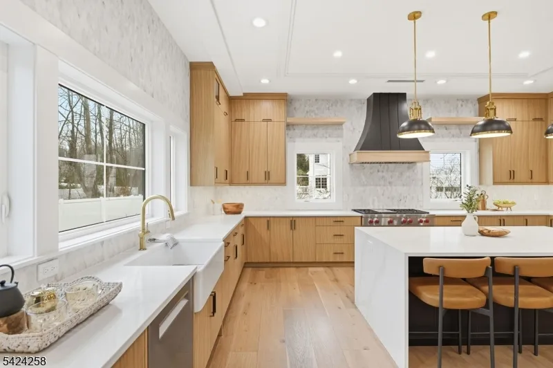 470 White Oak Ridge Rd Millburn, NJ 07078