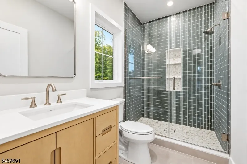190 Laurel Ave Livingston, NJ 07039