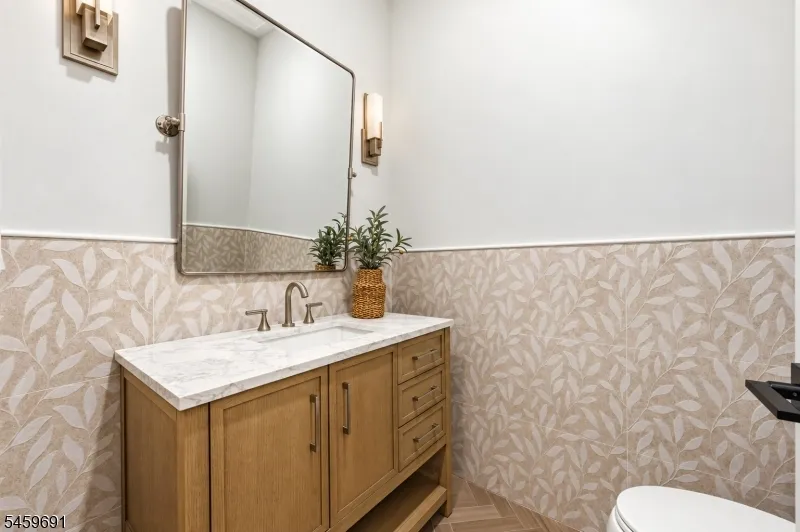 190 Laurel Ave Livingston, NJ 07039