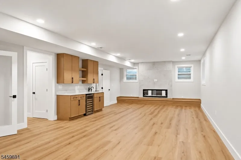 190 Laurel Ave Livingston, NJ 07039
