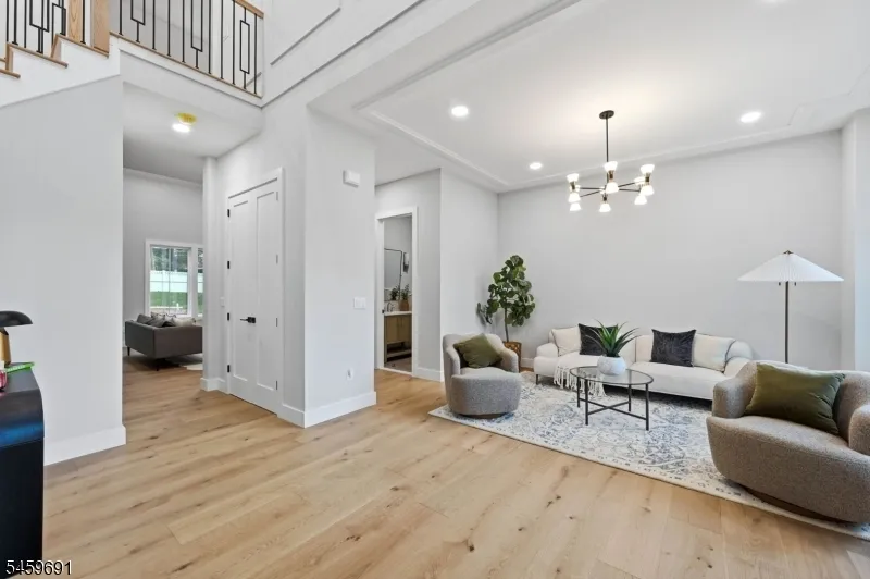 190 Laurel Ave Livingston, NJ 07039