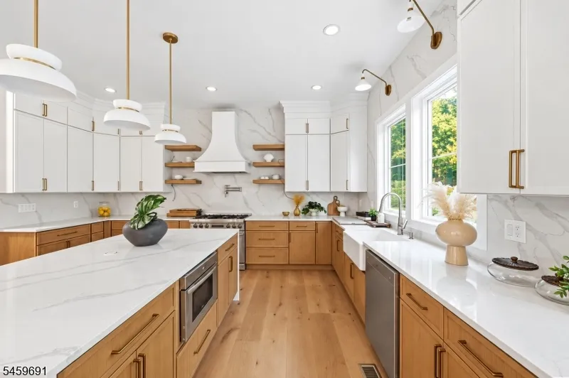 190 Laurel Ave Livingston, NJ 07039