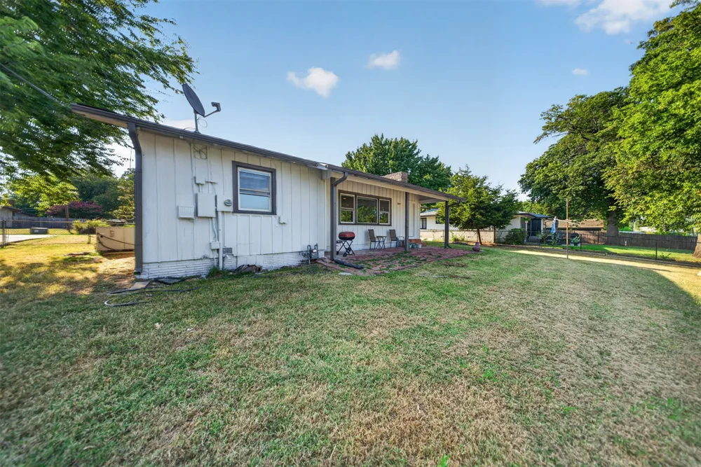 621 Union Place Tulsa, OK 74127