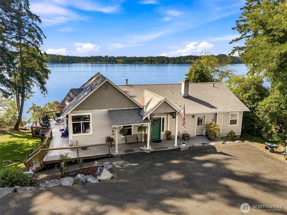 420 35th Avenue NE Olympia, WA 98506