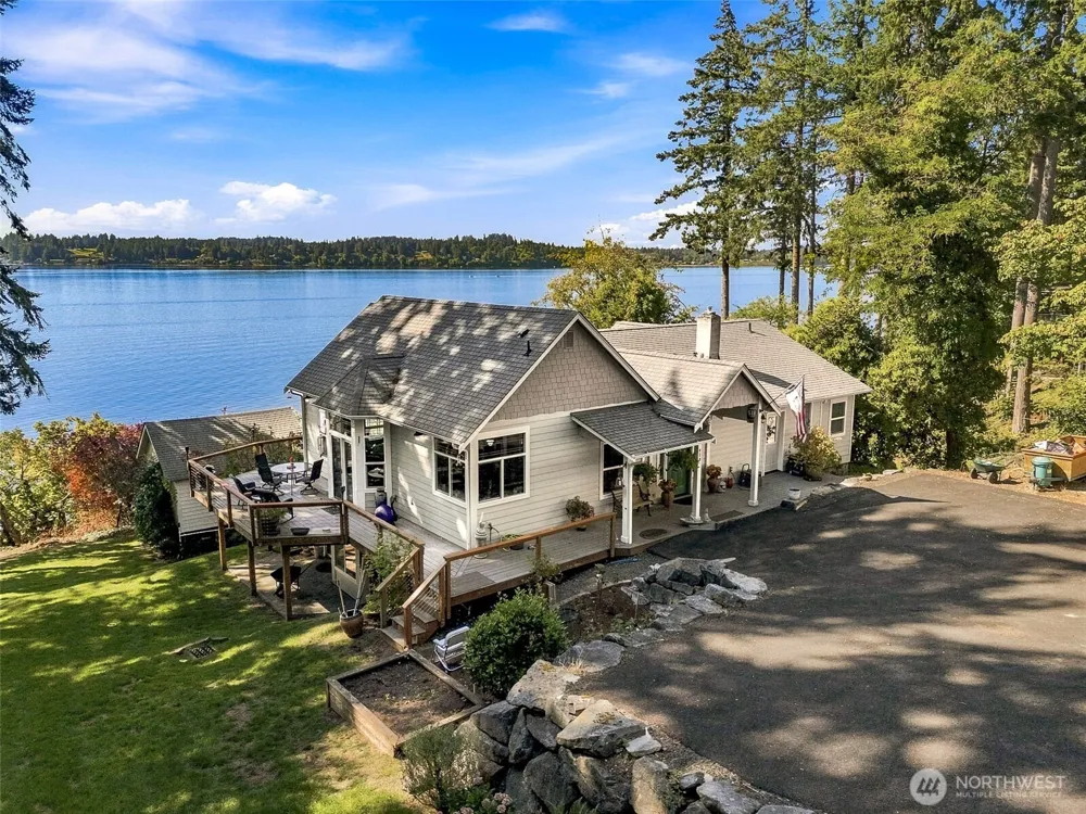 420 35th Avenue NE Olympia, WA 98506