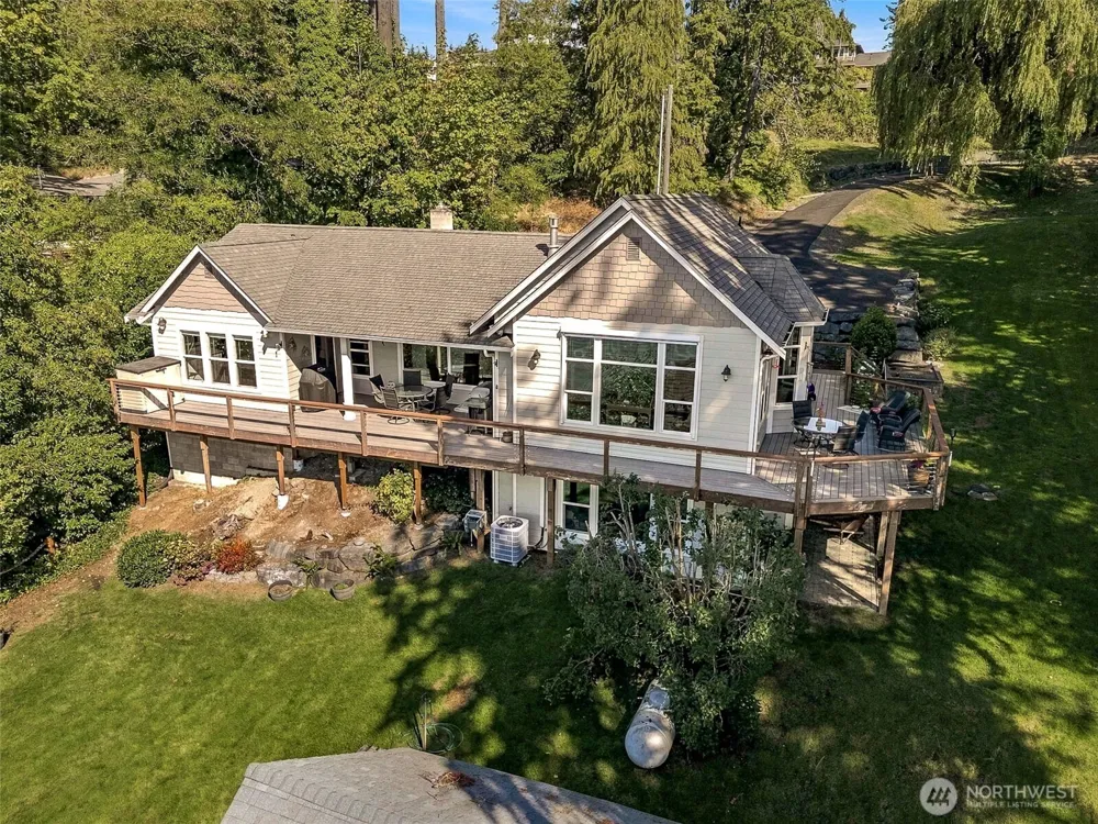 420 35th Avenue NE Olympia, WA 98506