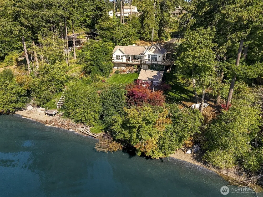 420 35th Avenue NE Olympia, WA 98506