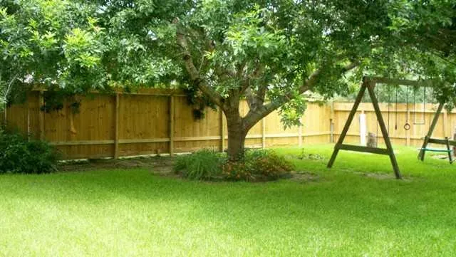 125 Sea Mist Drive League City, TX 77573