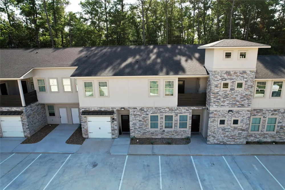 504 Nursery Rd #2204 The Woodlands, TX 77380