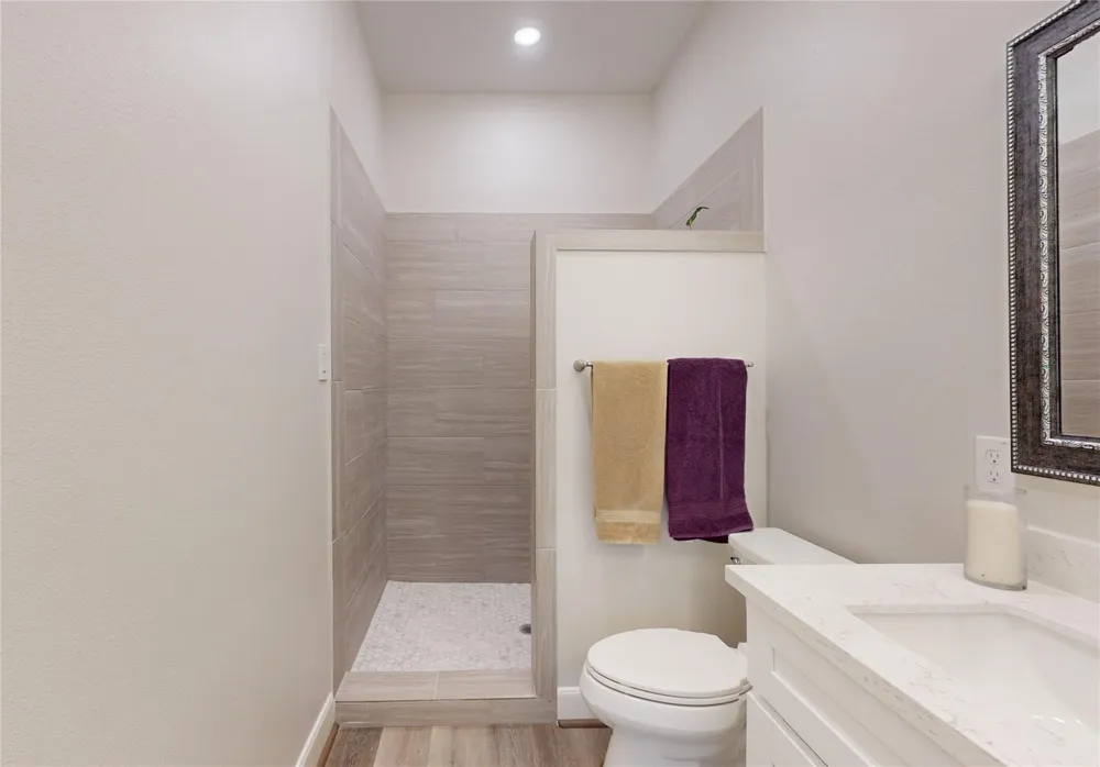 504 Nursery Rd #2204 The Woodlands, TX 77380