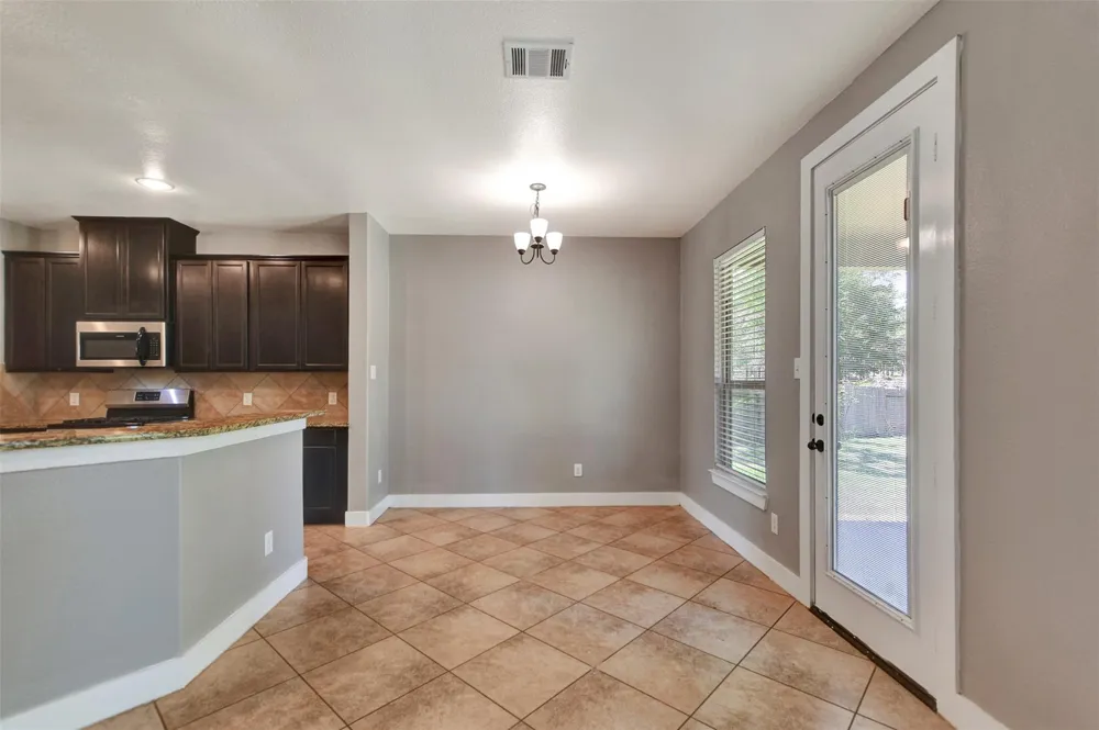 59 Beaconsfield Drive Magnolia, TX 77355