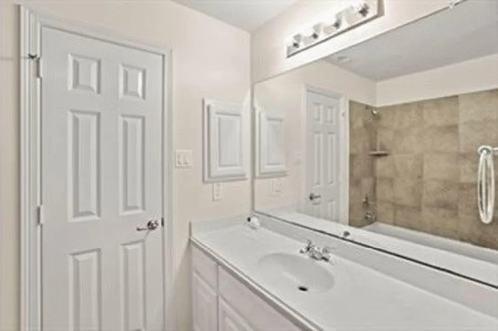 2354 Waterford Park Street Missouri City, TX 77459