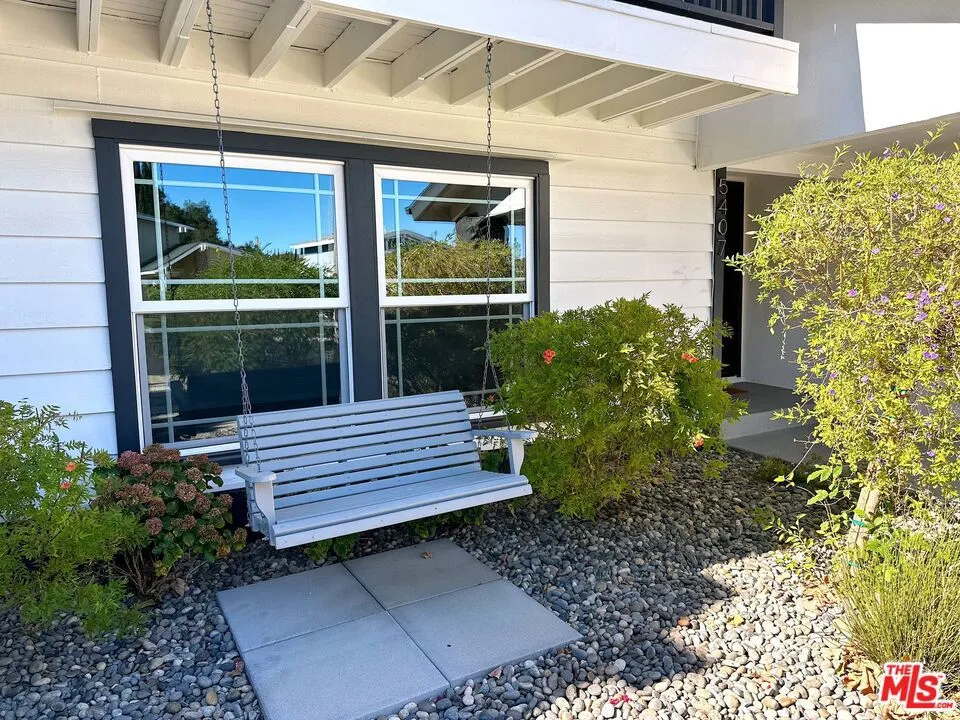 5407 Sunvalley Court Agoura Hills, CA 91301
