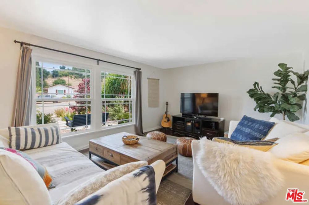 5407 Sunvalley Court Agoura Hills, CA 91301