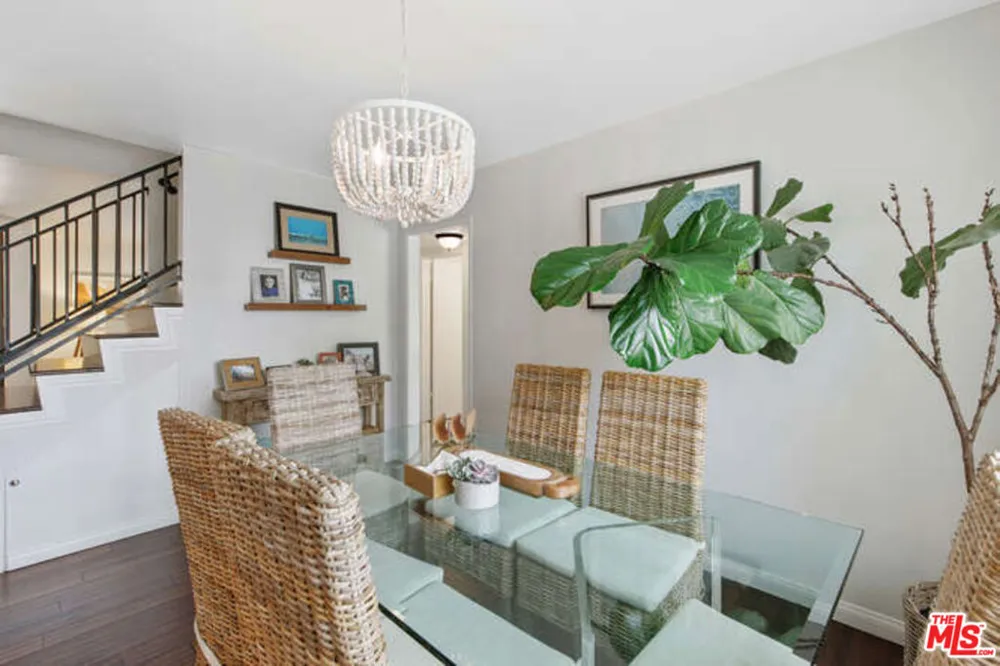 5407 Sunvalley Court Agoura Hills, CA 91301