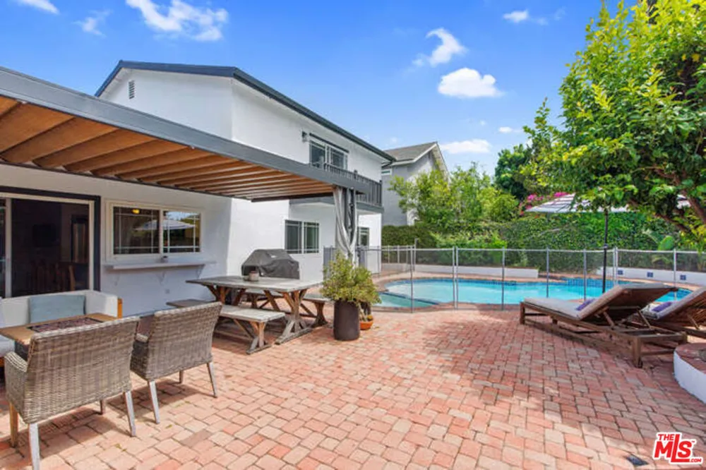 5407 Sunvalley Court Agoura Hills, CA 91301