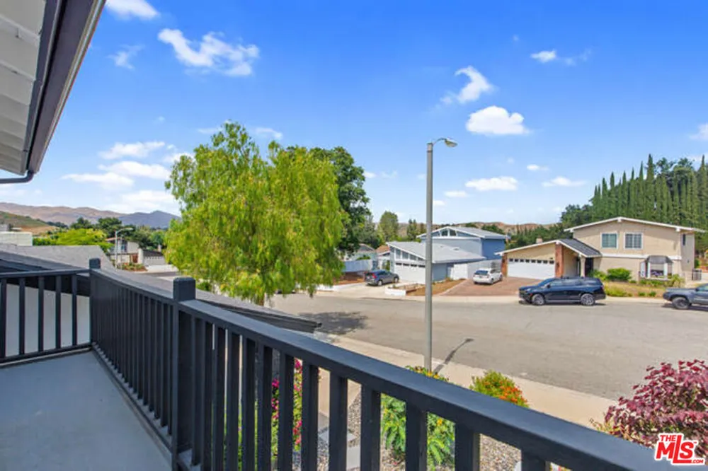 5407 Sunvalley Court Agoura Hills, CA 91301
