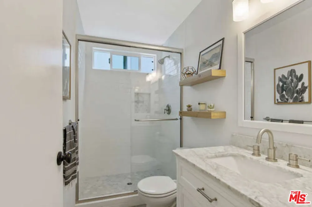 5407 Sunvalley Court Agoura Hills, CA 91301
