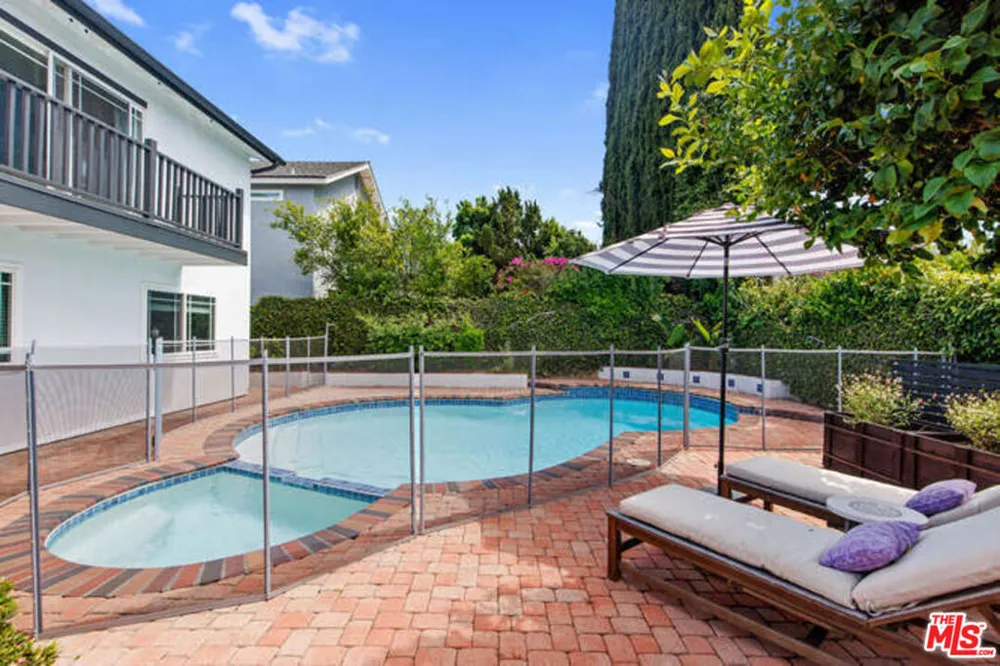 5407 Sunvalley Court Agoura Hills, CA 91301
