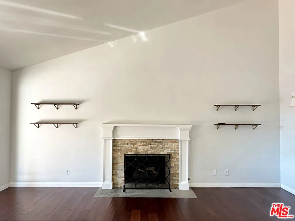5407 Sunvalley Court Agoura Hills, CA 91301