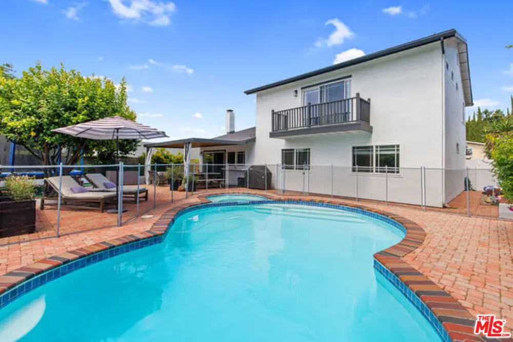 5407 Sunvalley Court Agoura Hills, CA 91301