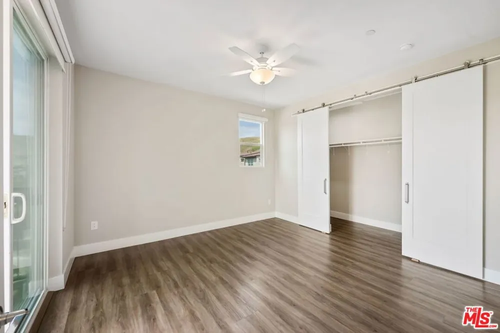 4429 Paxton Place Calabasas, CA 91302
