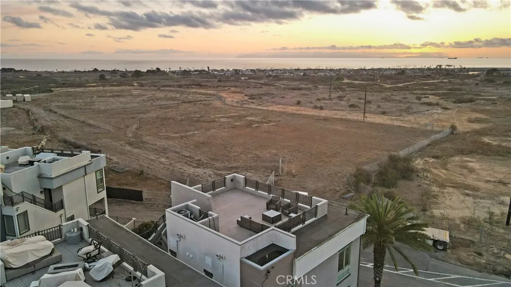 1068 Hampton Costa Mesa, CA 92627