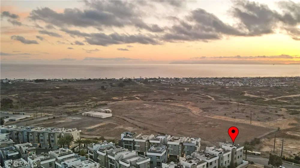1068 Hampton Costa Mesa, CA 92627