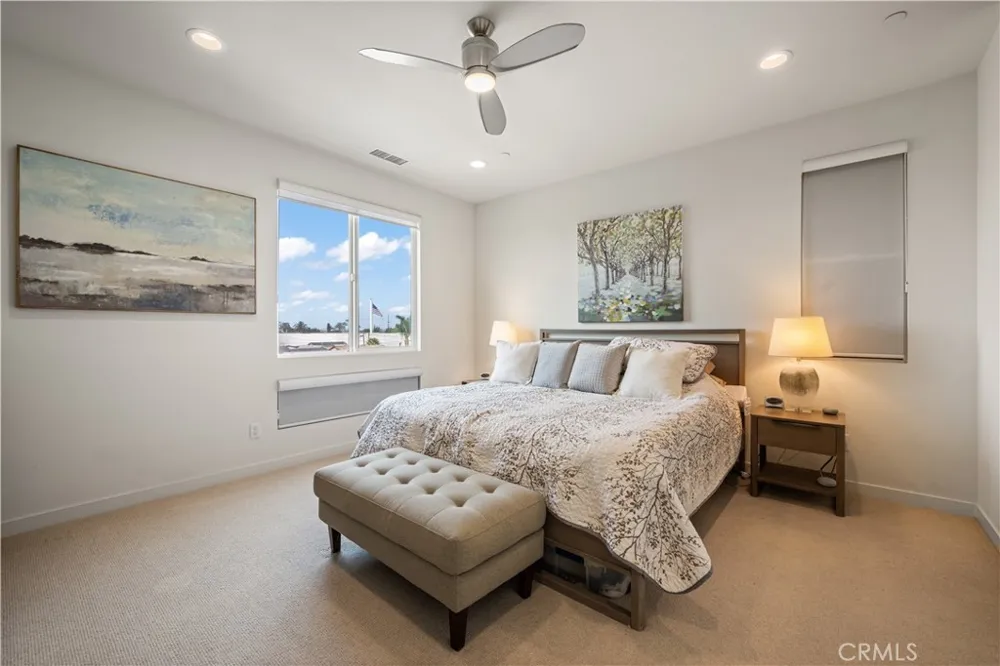 1068 Hampton Costa Mesa, CA 92627