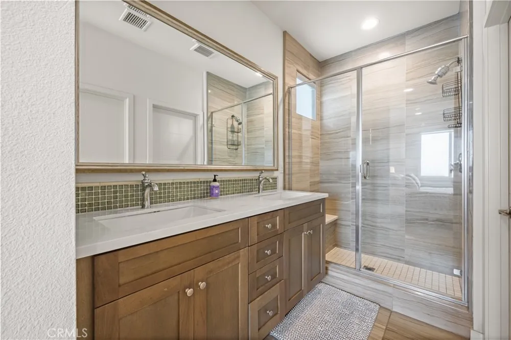 1068 Hampton Costa Mesa, CA 92627
