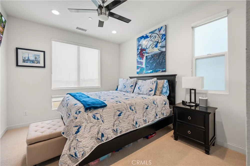1068 Hampton Costa Mesa, CA 92627