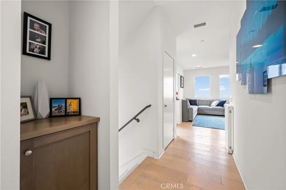 1068 Hampton Costa Mesa, CA 92627