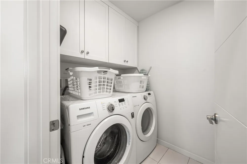 1068 Hampton Costa Mesa, CA 92627