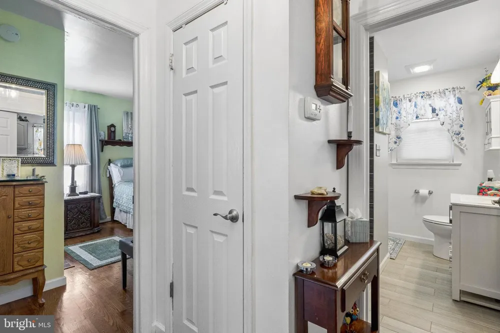 56 S FELLOWSHIP ROAD Maple Shade, NJ 08052