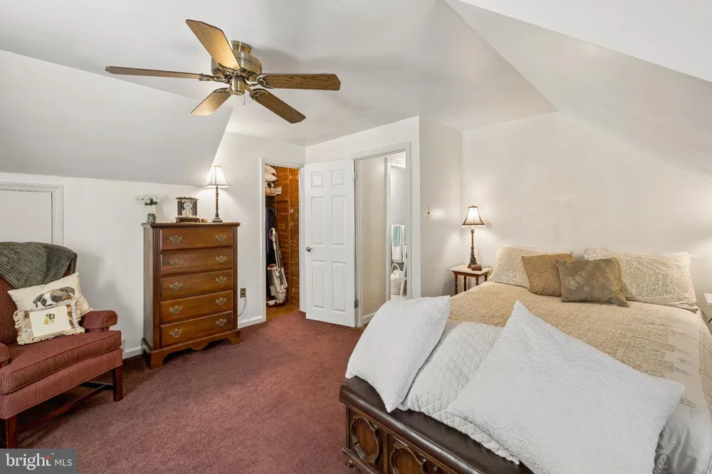 56 S FELLOWSHIP ROAD Maple Shade, NJ 08052
