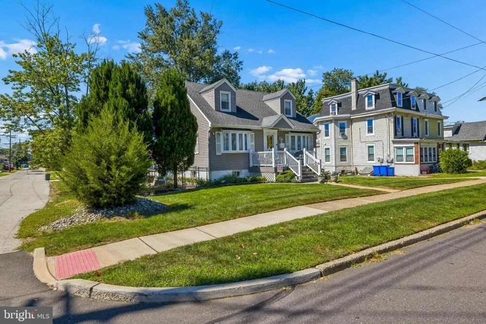 56 S FELLOWSHIP ROAD Maple Shade, NJ 08052
