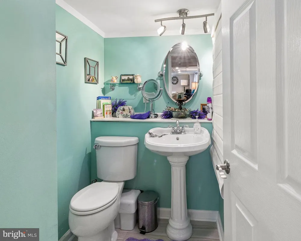 56 S FELLOWSHIP ROAD Maple Shade, NJ 08052