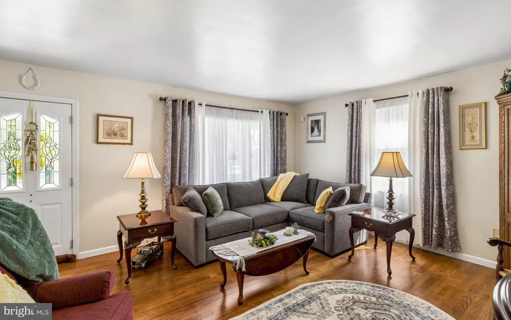 56 S FELLOWSHIP ROAD Maple Shade, NJ 08052