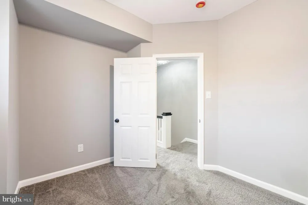 1122 BONAPARTE AVENUE Baltimore, MD 21218